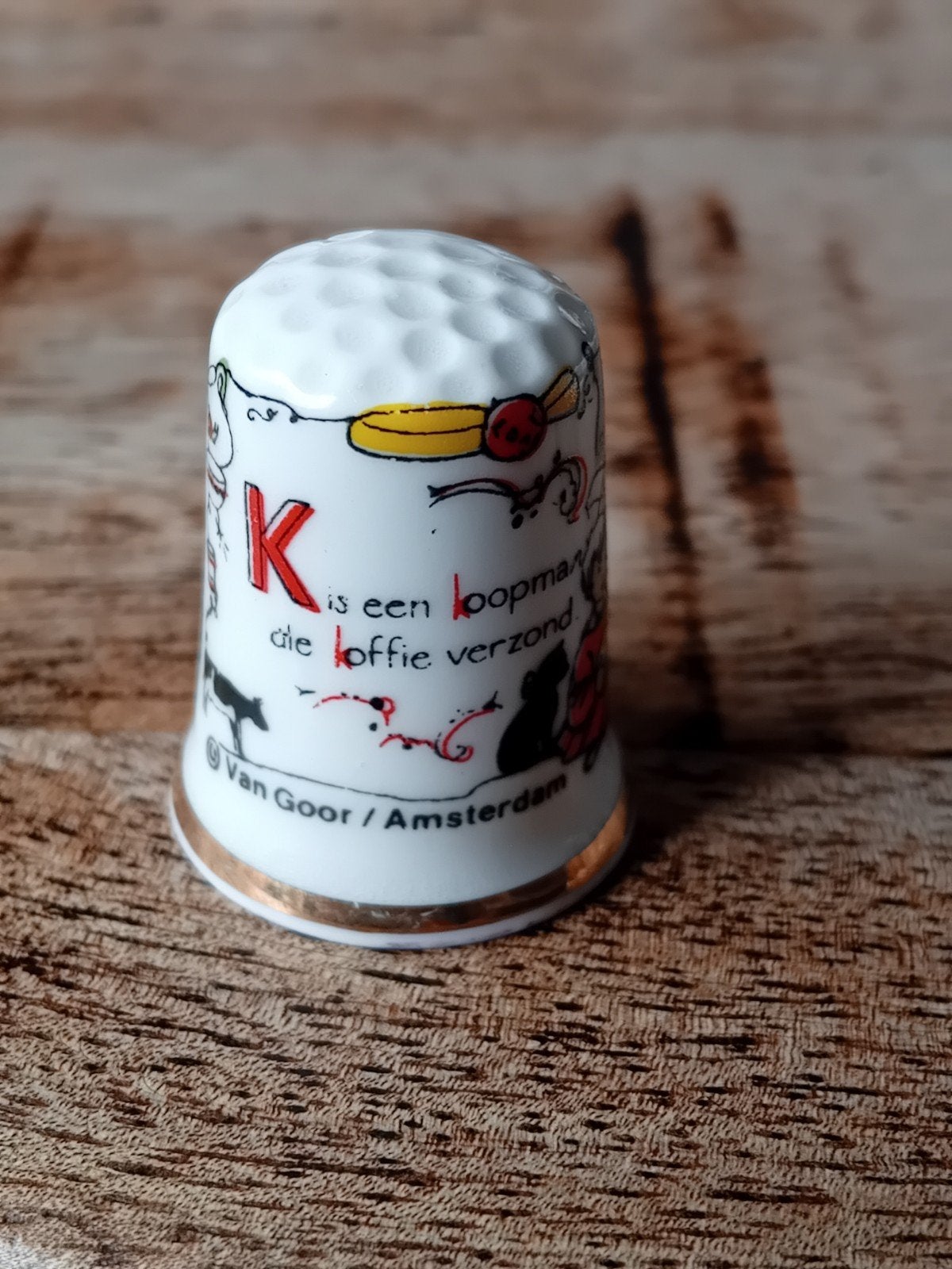Vingerhoedjes verzamelen letter K vingerhoedje, Verzamelen, Vingerhoedjes, Ophalen of Verzenden, Zo goed als nieuw