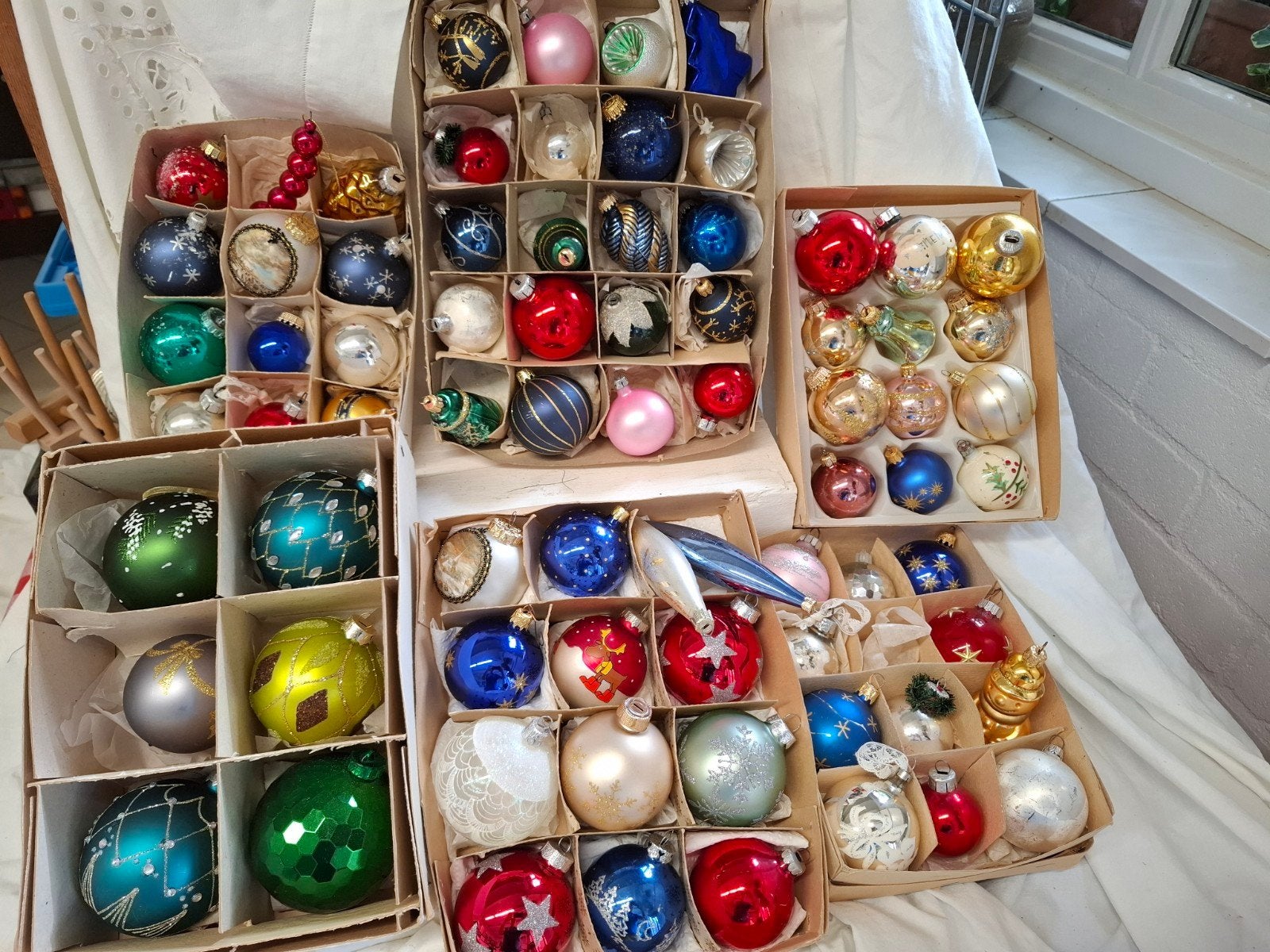 75 bonte vintage glazen kerstballen, Diversen, Ophalen of Verzenden