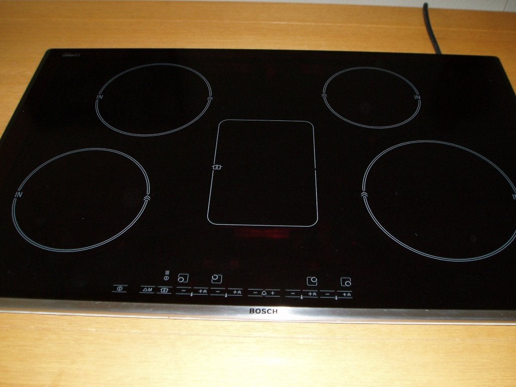 BOSCH inductie kookplaat met warmhoudplaat., Witgoed en Apparatuur, Kookplaten, Ophalen of Verzenden, Zo goed als nieuw, Inbouw