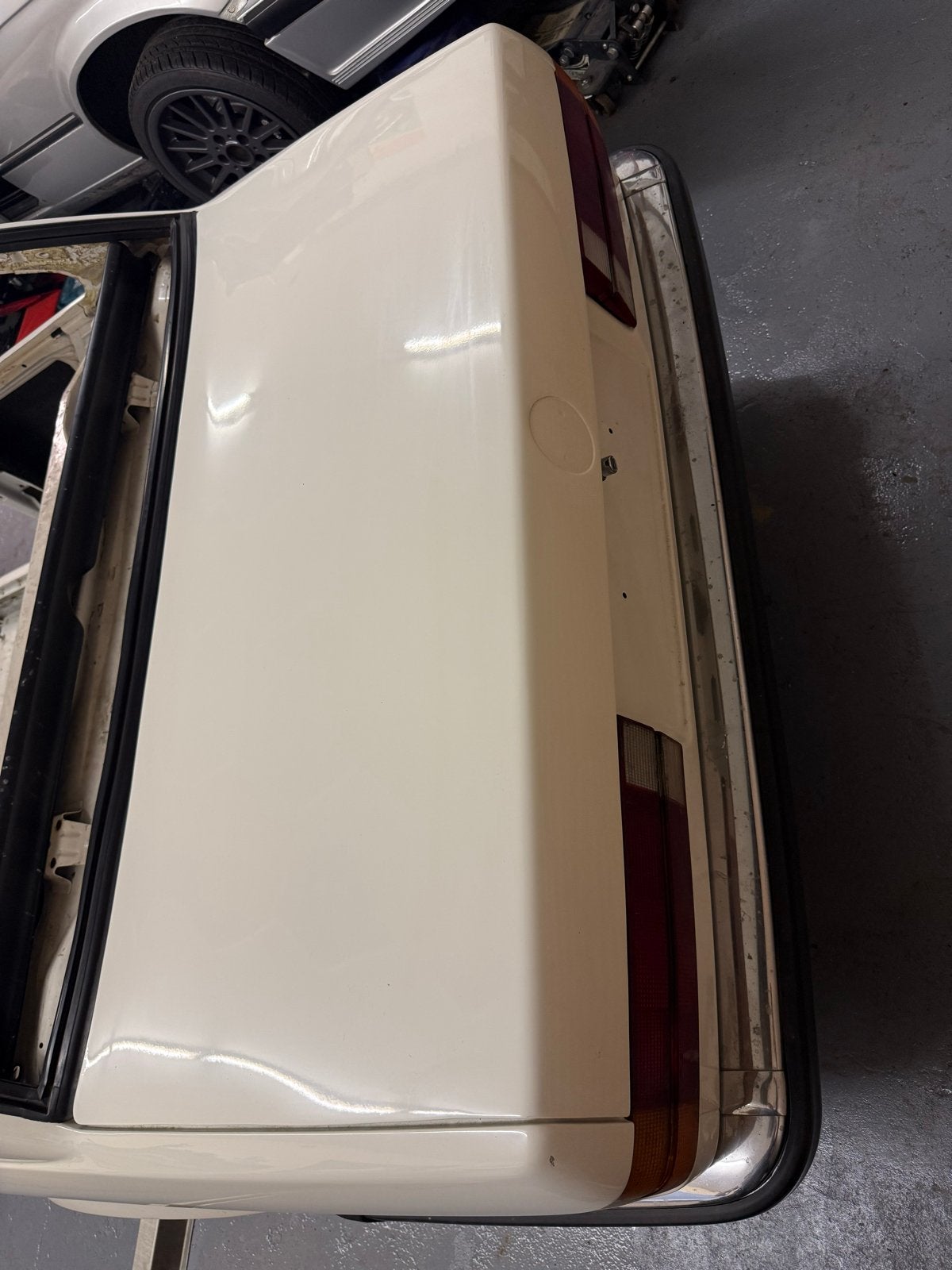Polyester  Achterklep voor BMW E30, Auto-onderdelen, Ophalen, Voor, Nieuw, BMW