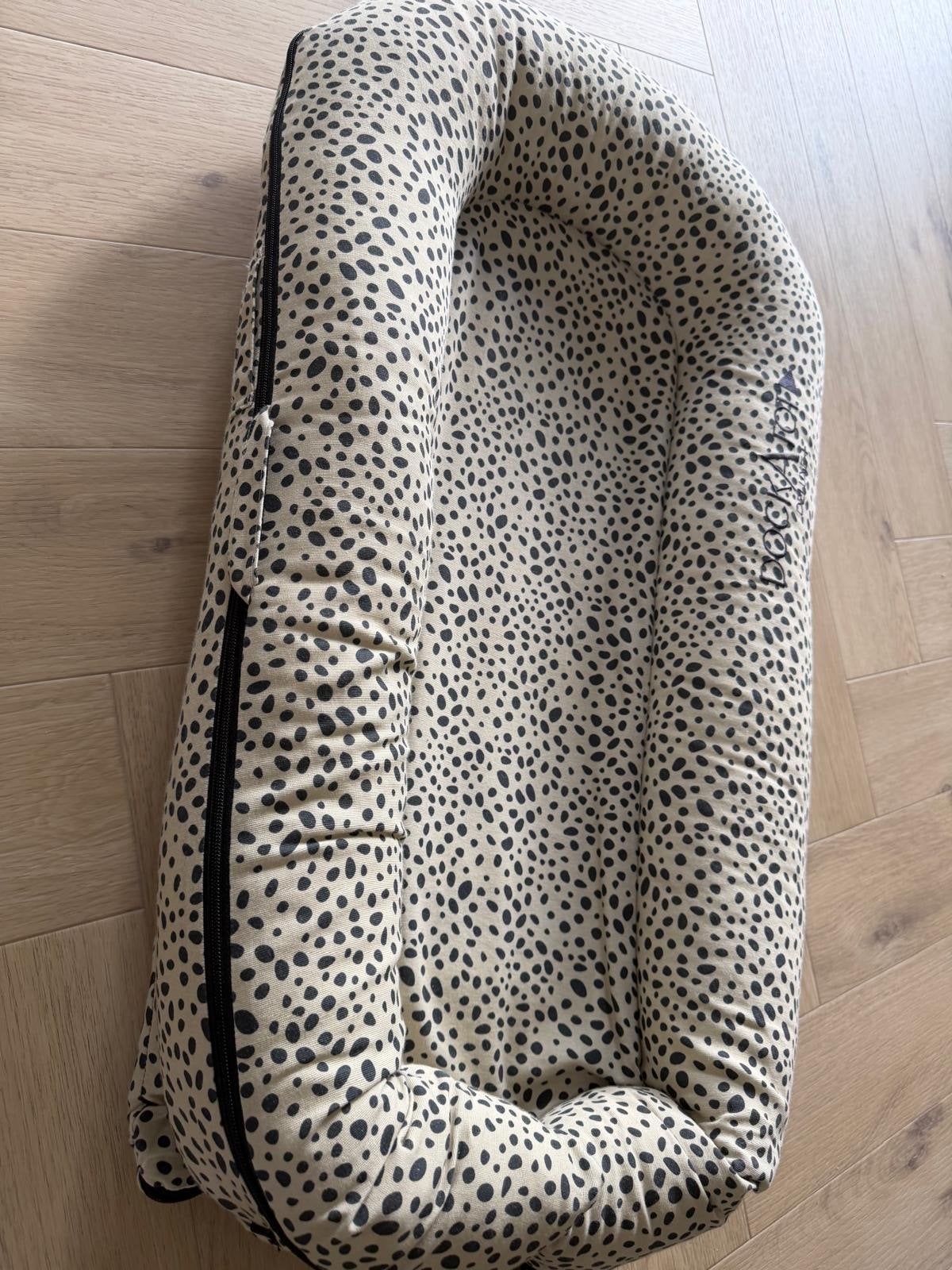 DockATot Deluxe+ babynestje - Dalmation, Ophalen of Verzenden, Zo goed als nieuw, Overige typen