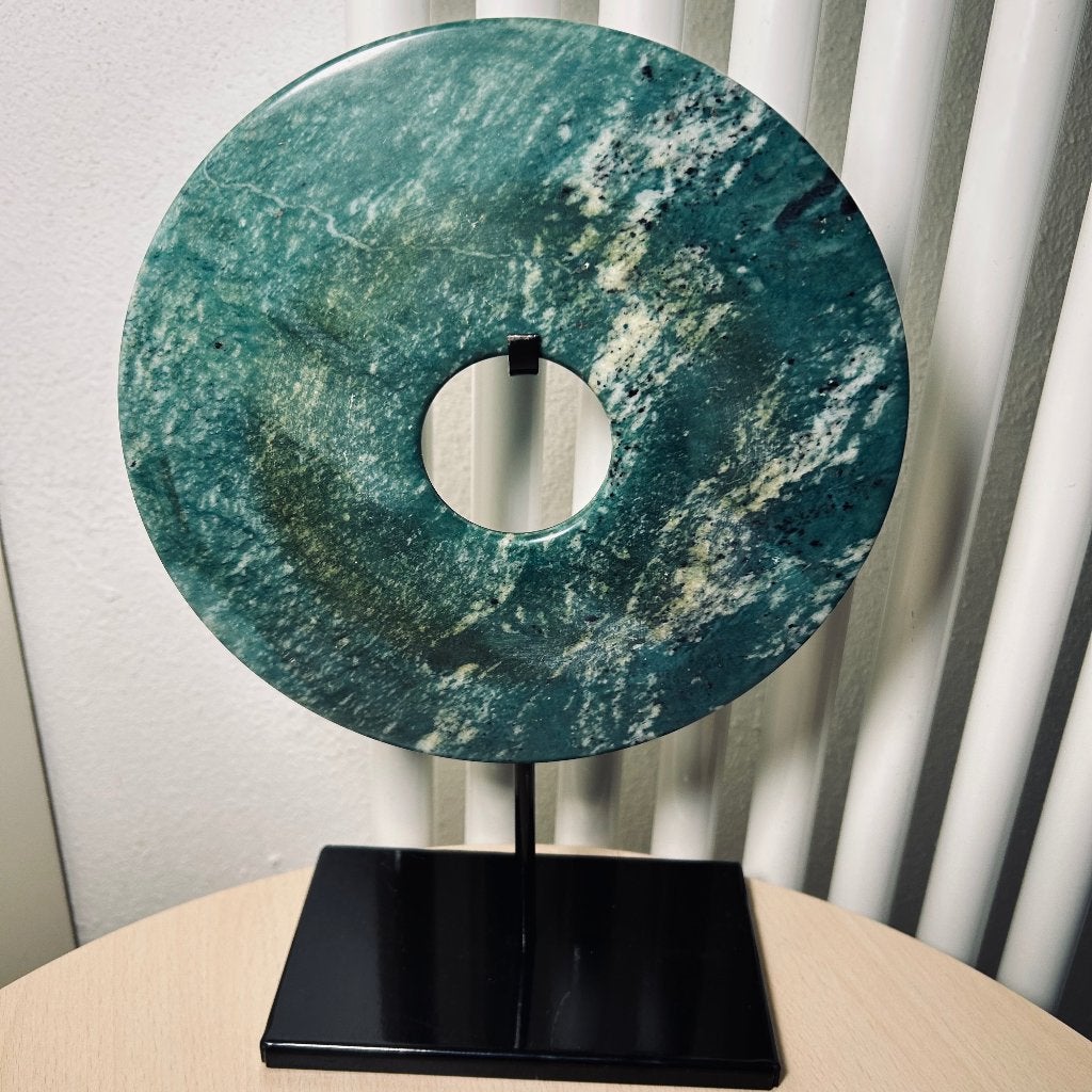 Woondeco Jade schijf donut op metalen voet, ornament, 29 cm, Ophalen of Verzenden