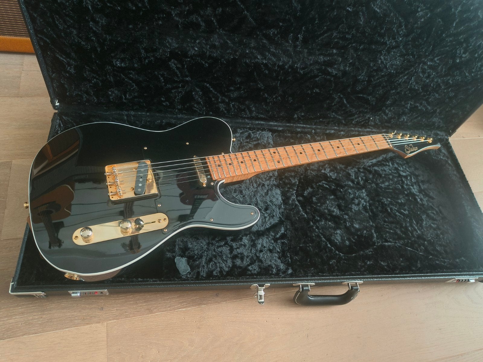 Suhr Classic T Mateus Asato Black Signature, Ophalen of Verzenden, Zo goed als nieuw, Solid body, Overige merken