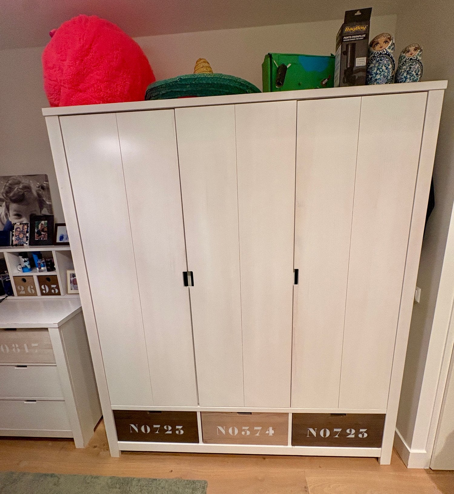 Bopita Basic Wood 3-deurs kast (white wash) 170x200x60cm, Ophalen, Gebruikt, 150 tot 200 cm, Kinderkamer