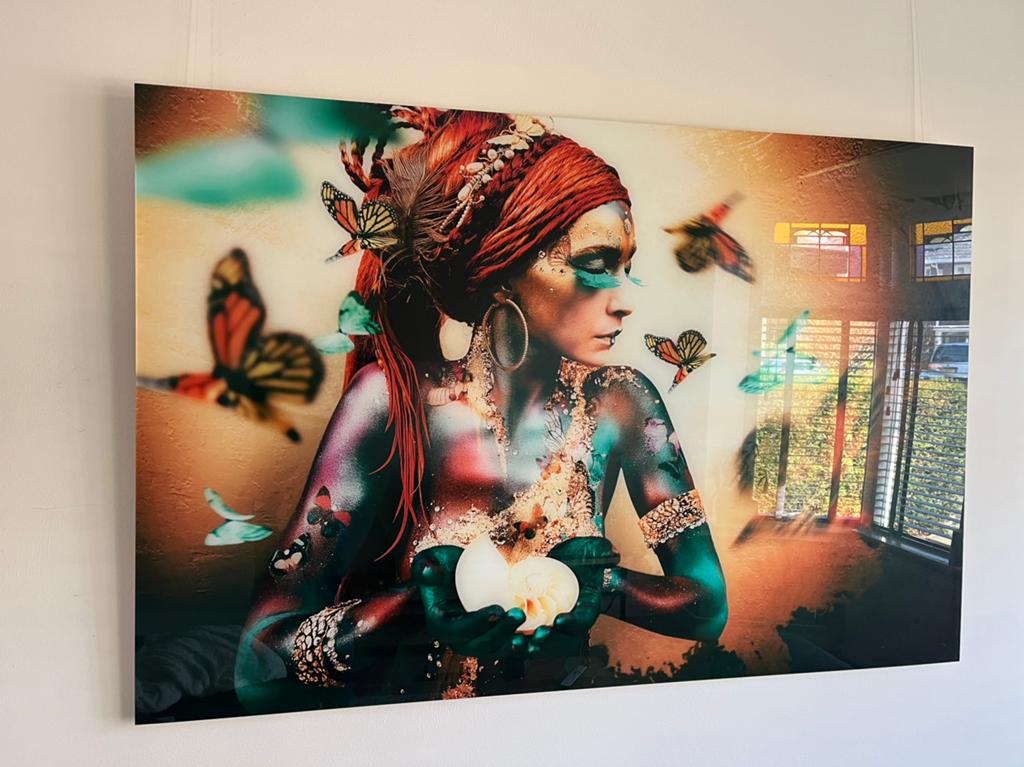 Fotokunstwerk Woman with Butterflies II van Jaime Ibarra, Ophalen