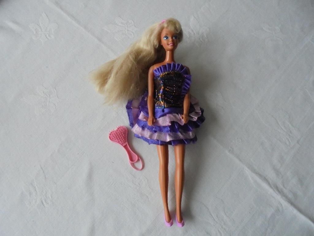 3 barbie`s van mattel Indonesia 1966, Verzamelen, Ophalen of Verzenden, Gebruikt, Pop