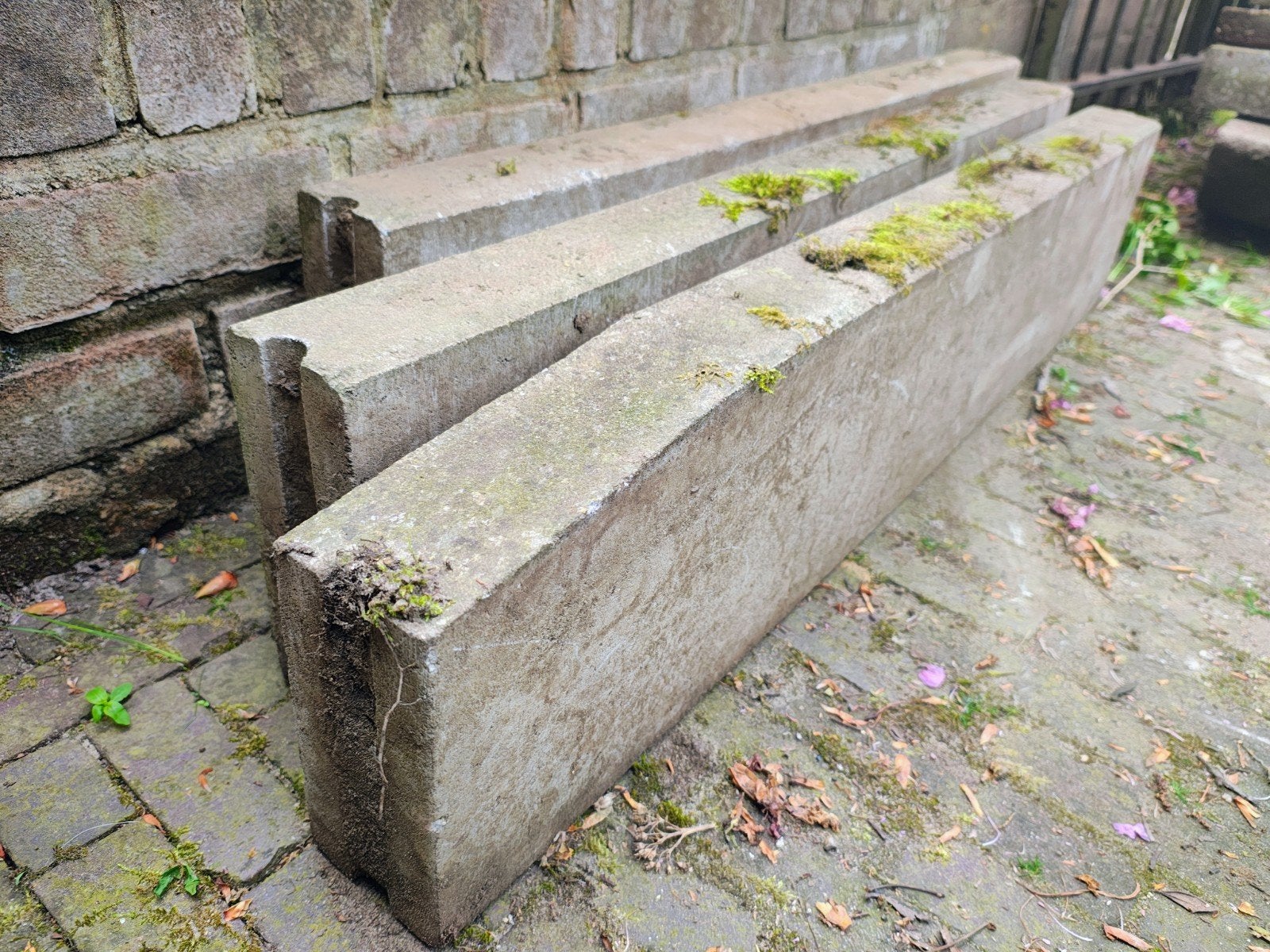 Gratis stoepbanden 100x8x20 cm (1 afgeslepen), Tuin en Terras, Grind, Keien en Split, Ophalen, Split