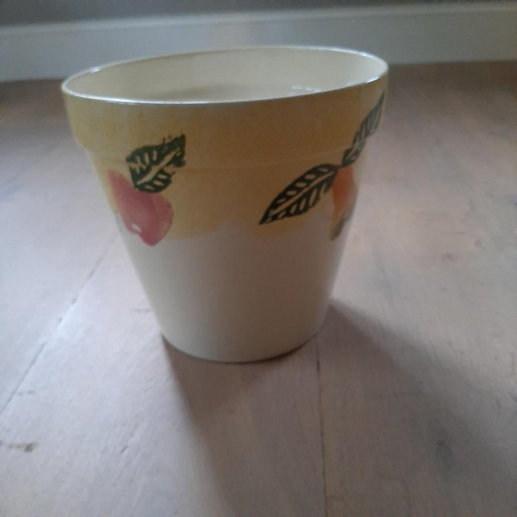 Bloempot met fruitmotief, Tuin en Terras, Bloempotten, Rond, Ophalen of Verzenden, Aardewerk, Minder dan 40 cm