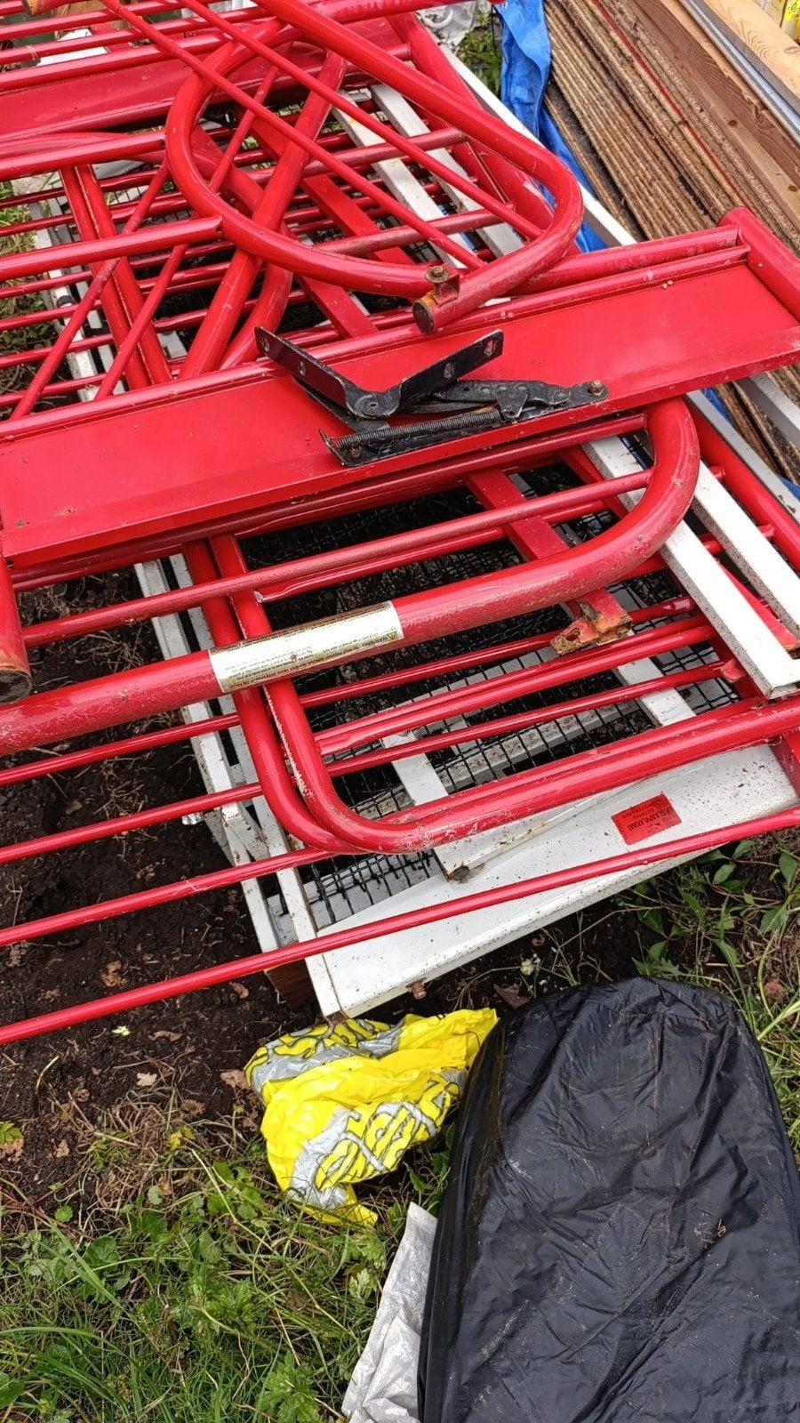 Metalen opklapbaar stapelbed - Marktwaarde prijs, Gebruikt, 90 cm, Eenpersoons, Ophalen of Verzenden