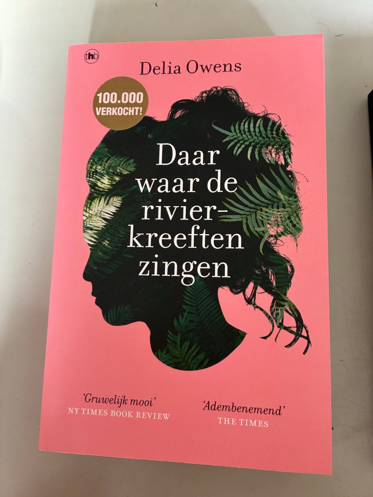 Daar waar de rivierkreeften zingen - Delia Owens, Boeken, Ophalen of Verzenden, Zo goed als nieuw