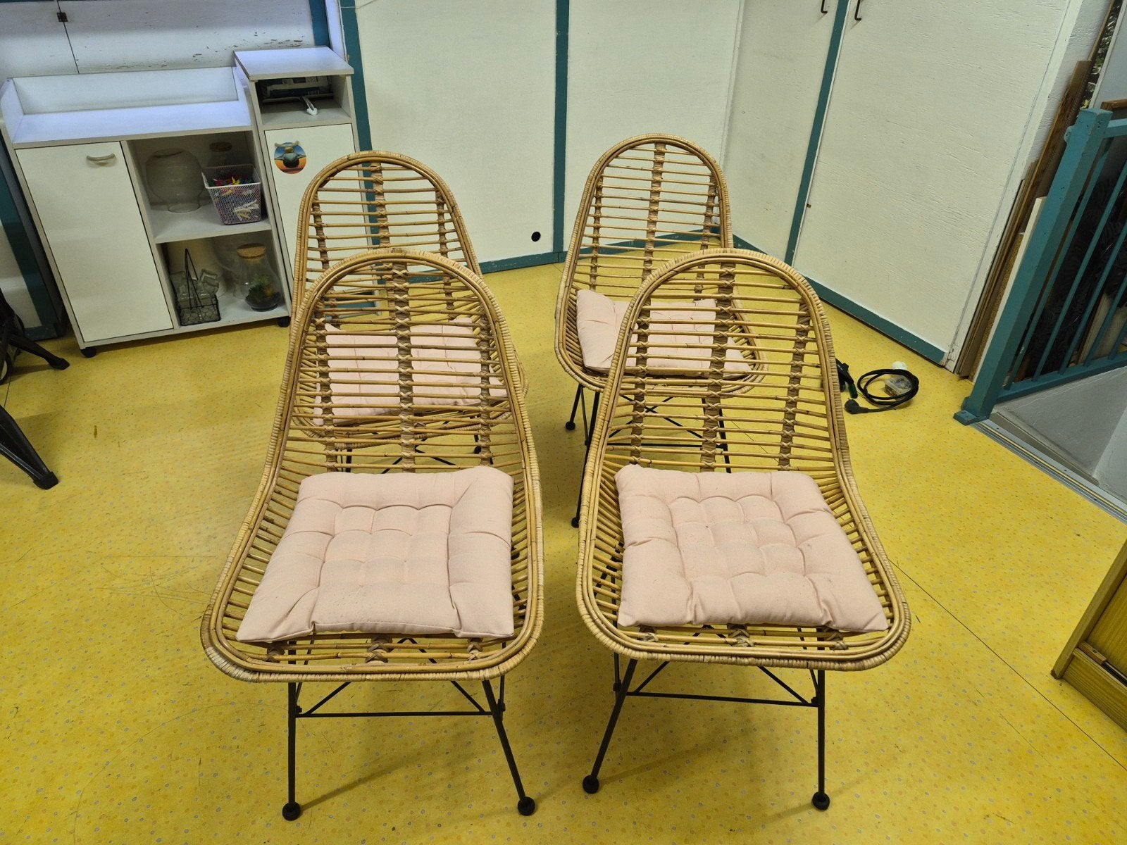 4 Rieten stoelen, Tuin en Terras, Ophalen, Zo goed als nieuw, Rotan
