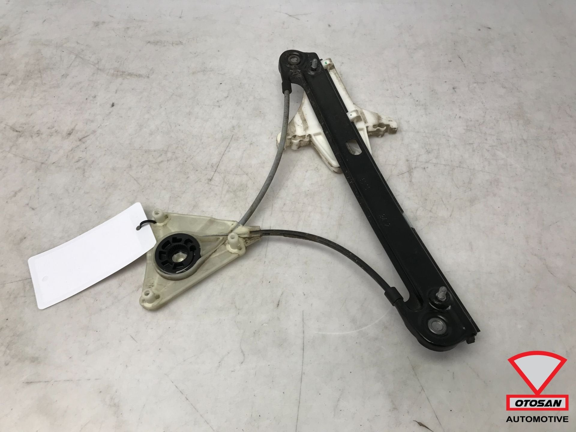 VW Polo 6R 6C Raammechanisme Links Achter 6R4839461C, Gebruikt, Volkswagen, Volkswagen AG, Berliner Ring 2
38440  Wolfsburg, DE