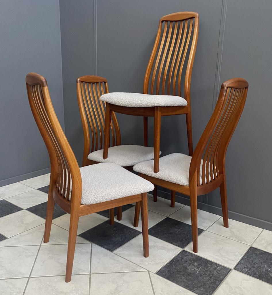 70 jaren 4 teak eet stoelen KAI KRISTIANSEN opnieuw bekleed, Huis en Inrichting, Ophalen, Gebruikt, Vintage, Vier