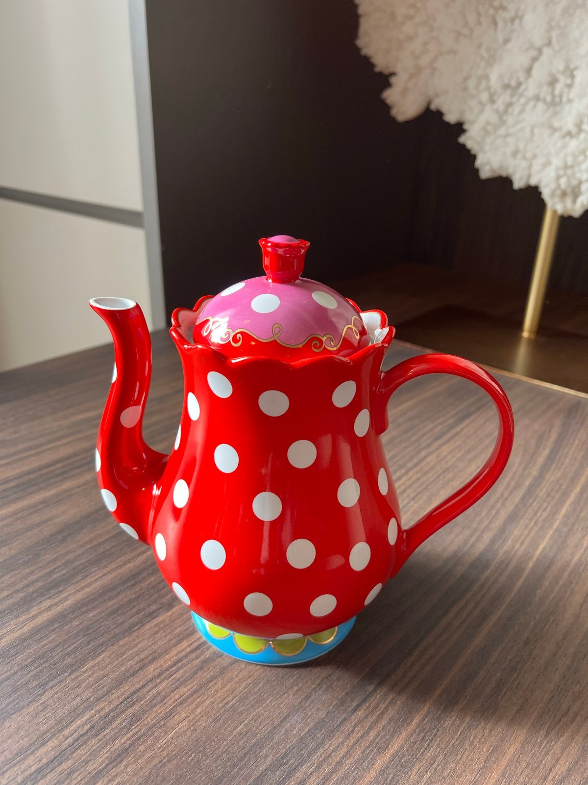 Oilly Rode theepot met witte stippen - Douwe Egberts, Keramiek, Ophalen of Verzenden, Zo goed als nieuw, Theepot