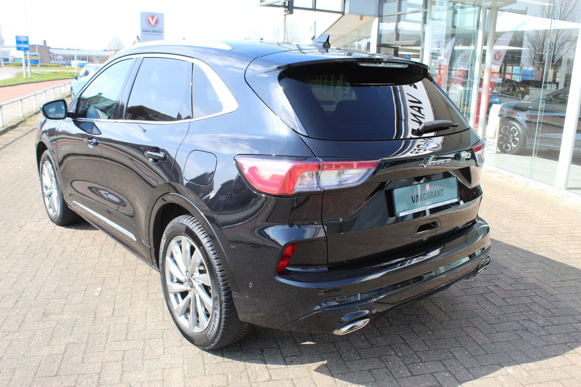 Ford Kuga 2.5-225pk PHEV 'Vignale' Plug-in Hybrid Automaat., Auto's, 12 maanden, Gebruikt, Zwart, 4 cilinders