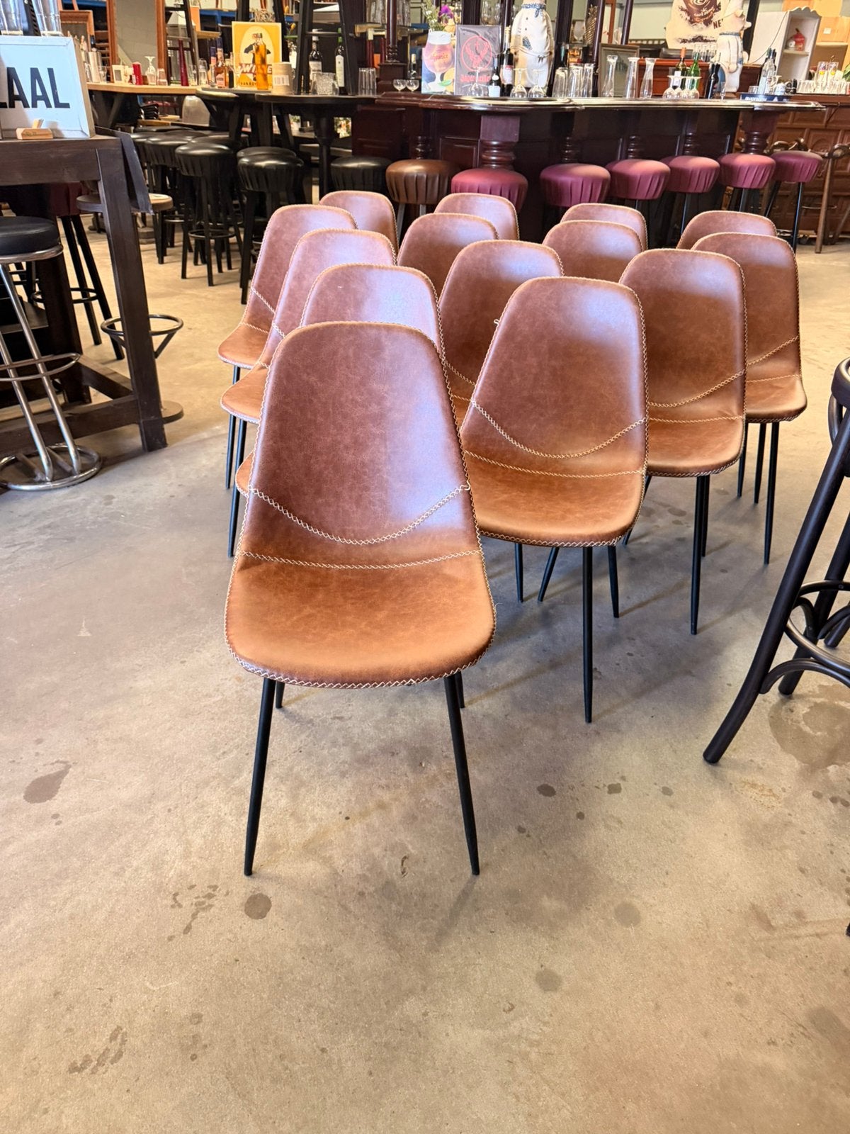 Bistro cafe bar stoelen retro, Cafe bar kroeg bidtro retro vintage, Bruin, Ophalen of Verzenden, Zo goed als nieuw