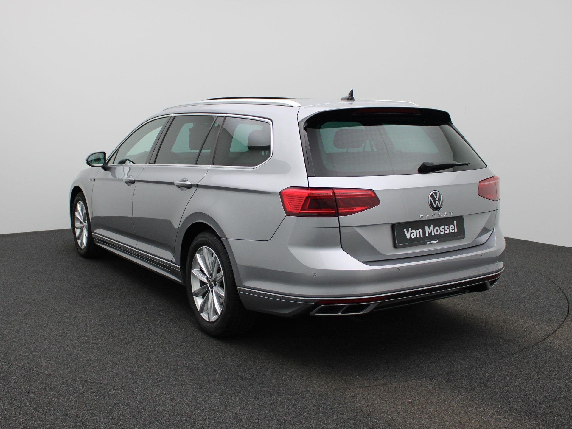 Volkswagen Passat Variant 1.5 TSI OPF DSG7 Elegance Business, Auto's, 12 maanden, Gebruikt, Zwart, 4 cilinders