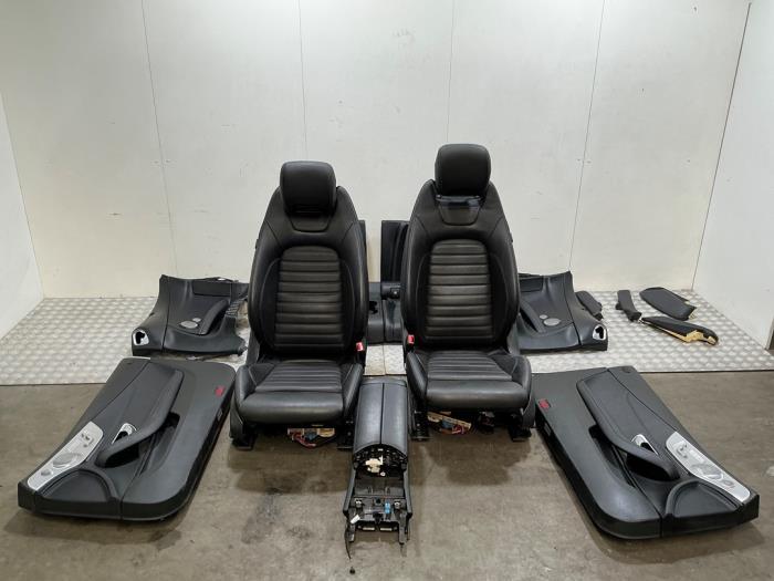 Bekleding Set (compleet) van een Mercedes C-Klasse (C-Klasse, 12 maanden garantie, Gebruikt, -, Ophalen of Verzenden