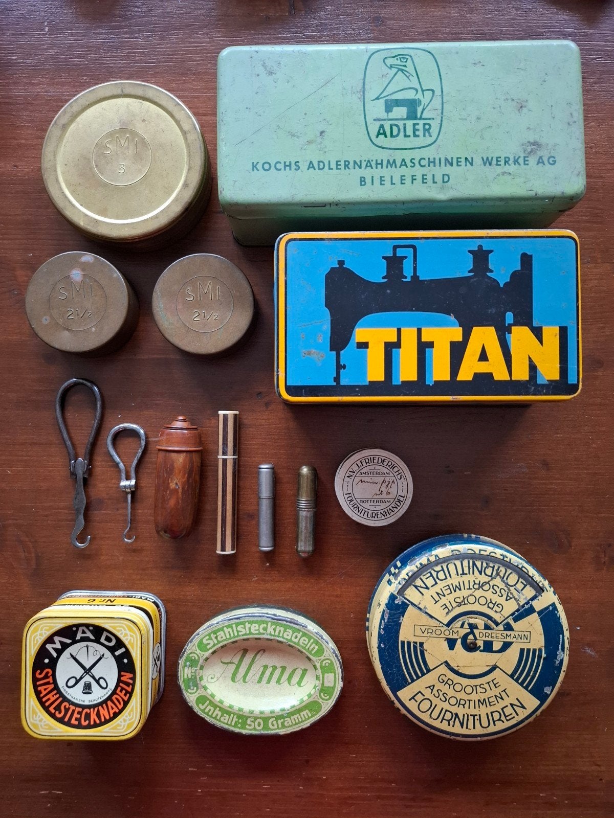 Vintage fournituren: blikjes, doosjes, naaldenkokertjes, haa, Ophalen of Verzenden