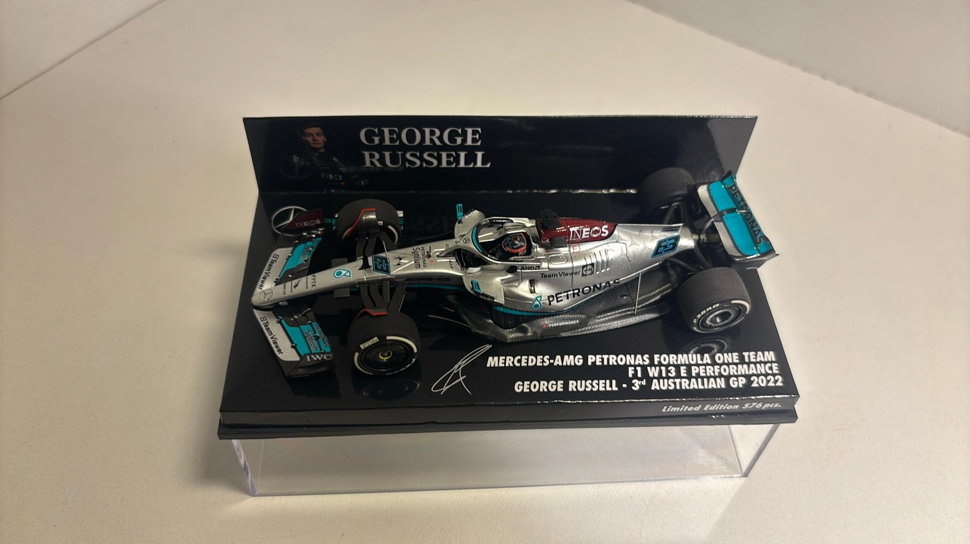 F1 mercedes amg w13 E george russel 3e 2022 minichamps 1.43, Auto, Ophalen of Verzenden, MiniChamps, A