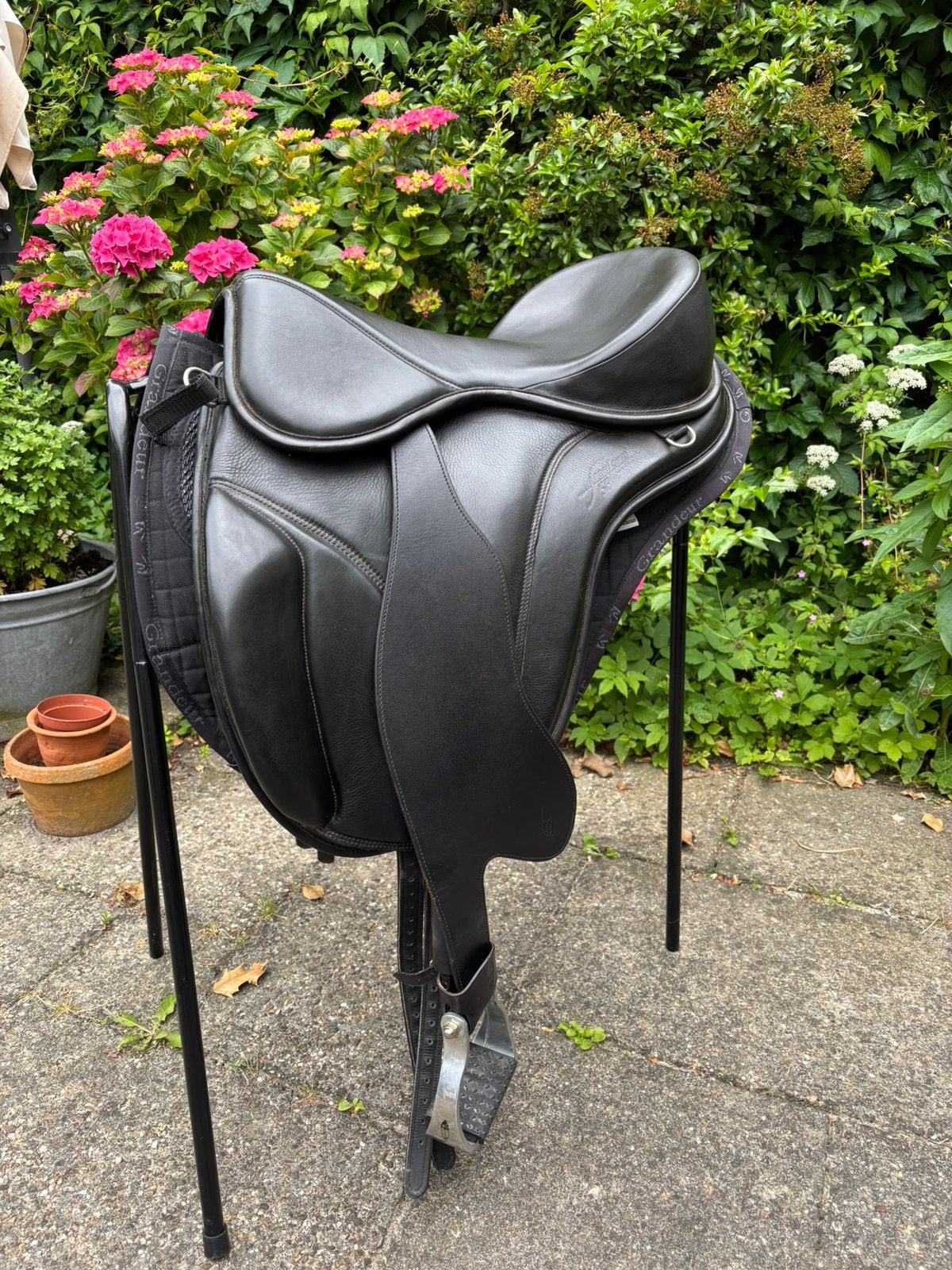 Zadels kort rond paard boomloos Freeform, Albion, veelzijdig, Ophalen, Wijd, M (17 inch), Zo goed als nieuw