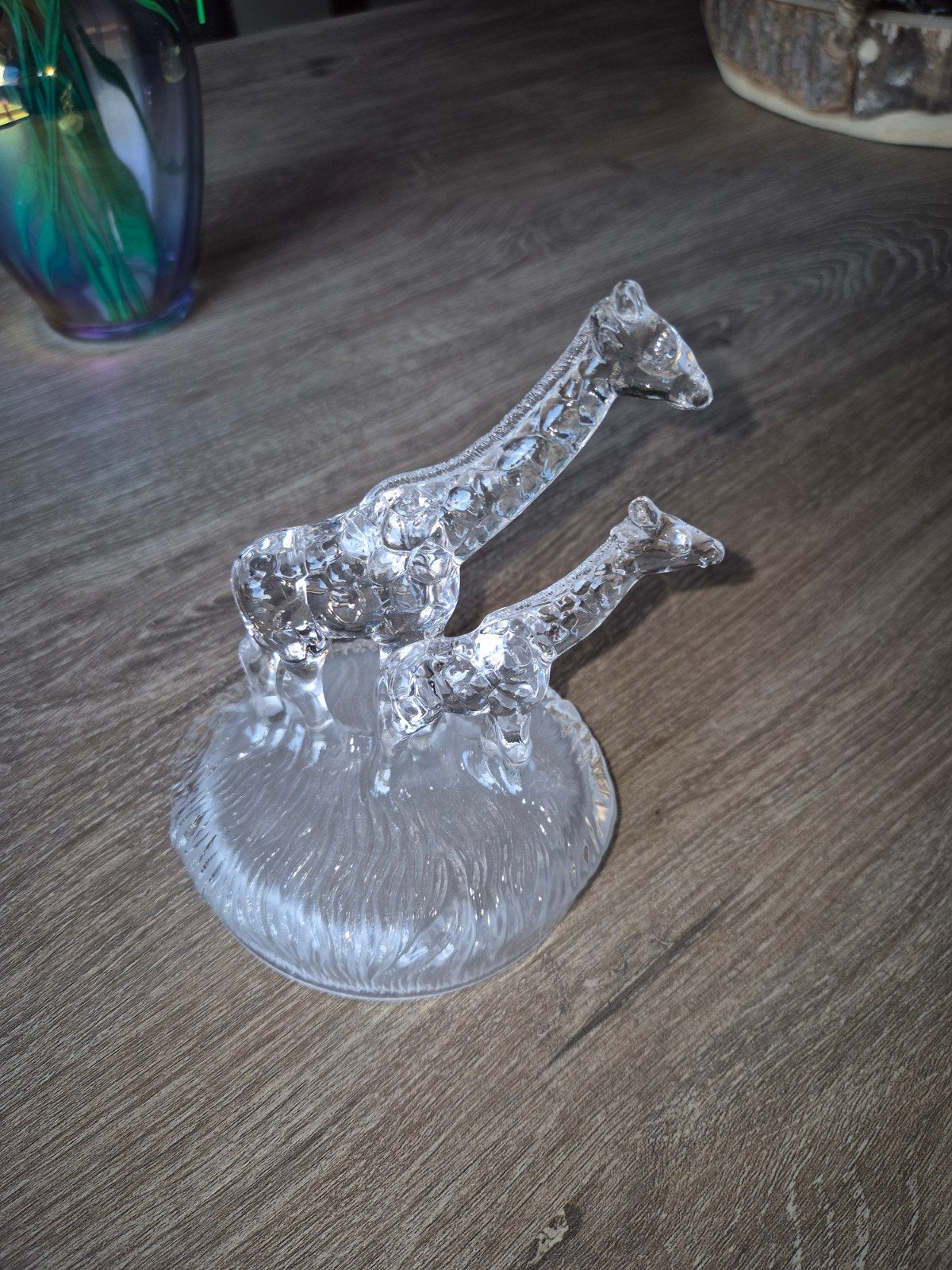 5 dieren van glas, Ophalen