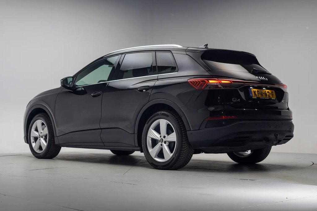 Audi Q4 e-tron 40 Launch Edition 77kWh 3-fase [ Head-up Trek, Auto's, Audi, Automaat, Gebruikt, 495 min, Zwart
