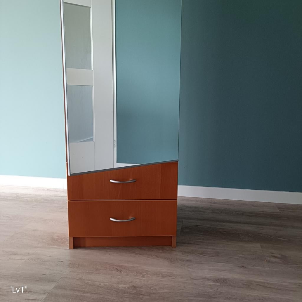 Kledingkast met spiegel en 2 lades., Ophalen, Zo goed als nieuw