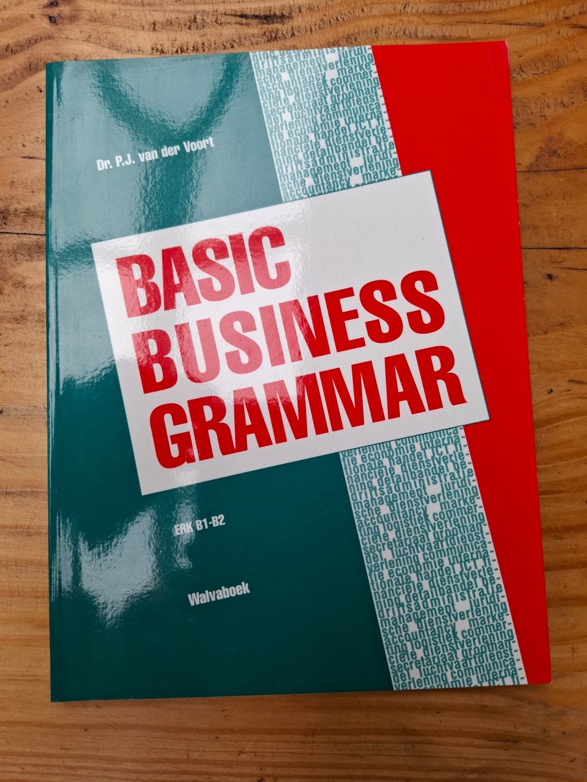 Basic Business Grammar - Dr. P.J. van der Voort, Zo goed als nieuw, Gamma, Dr. P.J. van der Voort, HBO
