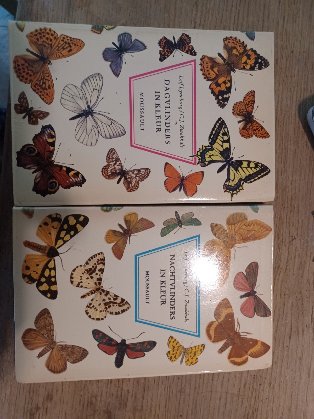 Dagvlinders en Nachtvlinders in Kleur - Moussault, Ophalen of Verzenden, Gelezen, Natuur algemeen, Leif Lyneborg / C.J. Zwakhals