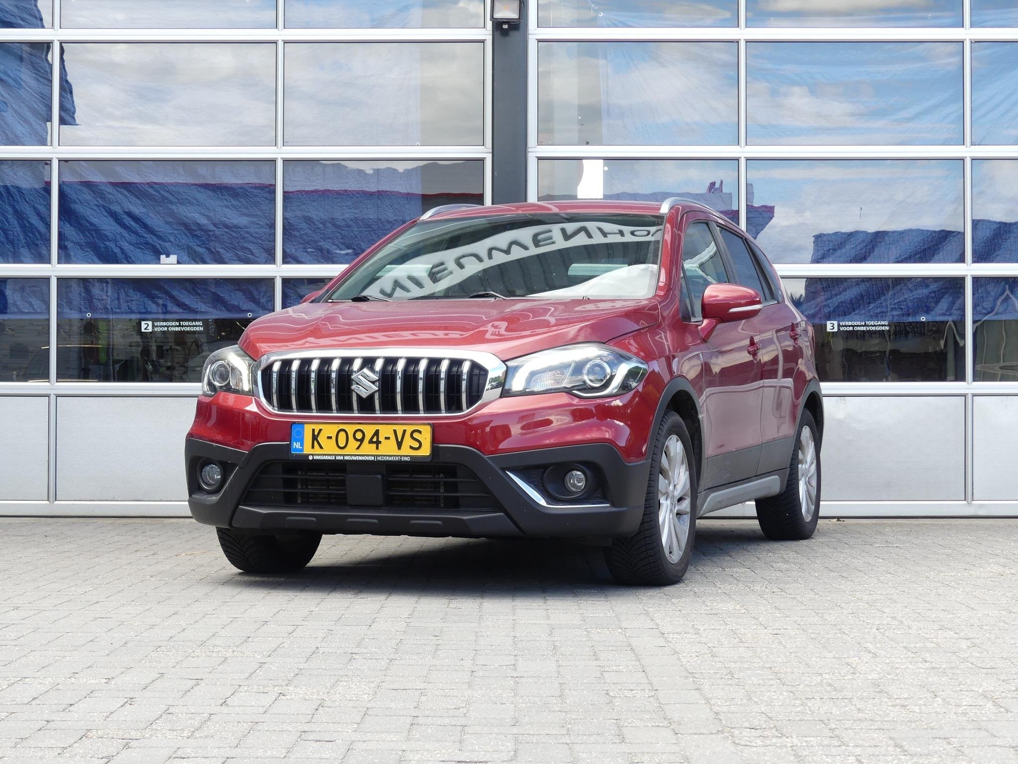 Suzuki S-Cross ALL Grip Boosterjet Select *t/m 10de bouwjaar, Stof, Gebruikt, 1200 kg, Met garantie (alle)