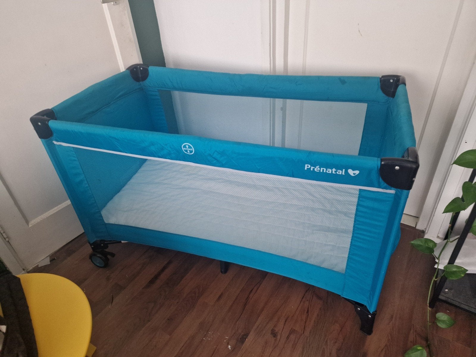 Prenatal campingbedje inclusief matras, Kinderen en Baby's, Babywiegjes en Ledikanten, Ophalen, Reisbedje