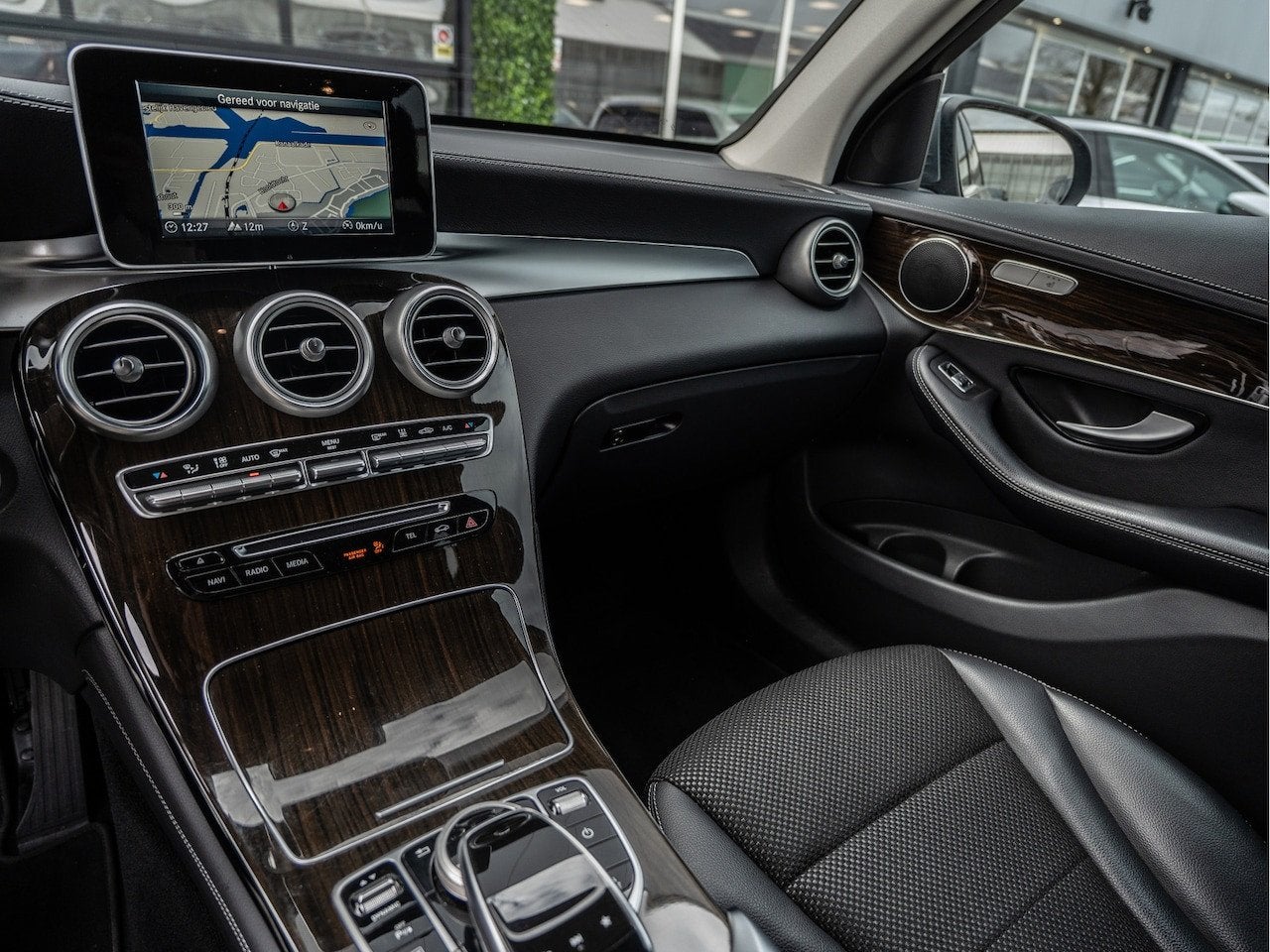 Mercedes-Benz GLC-klasse 350e 4MATIC Ambition | Exclusive |, Automaat, Dealer onderhouden, Gebruikt, Zwart