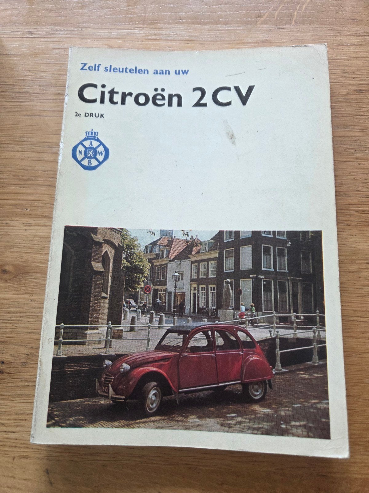 Citoen 2cv handwekplaatsboek 196 pagina.s, Ophalen, Zo goed als nieuw, Citroën
