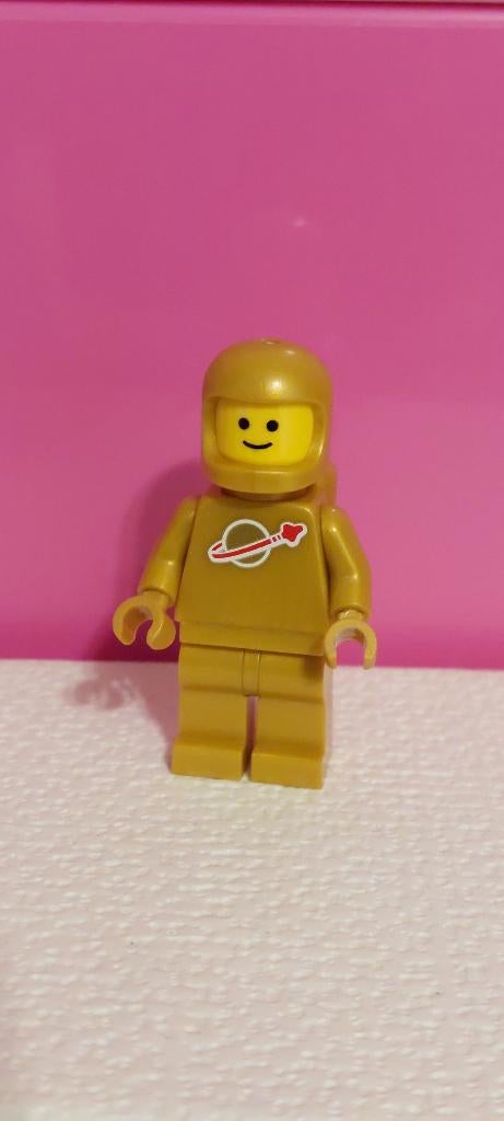 Lego classic space minifigure  gold., Ophalen of Verzenden, Nieuw, Lego, Space