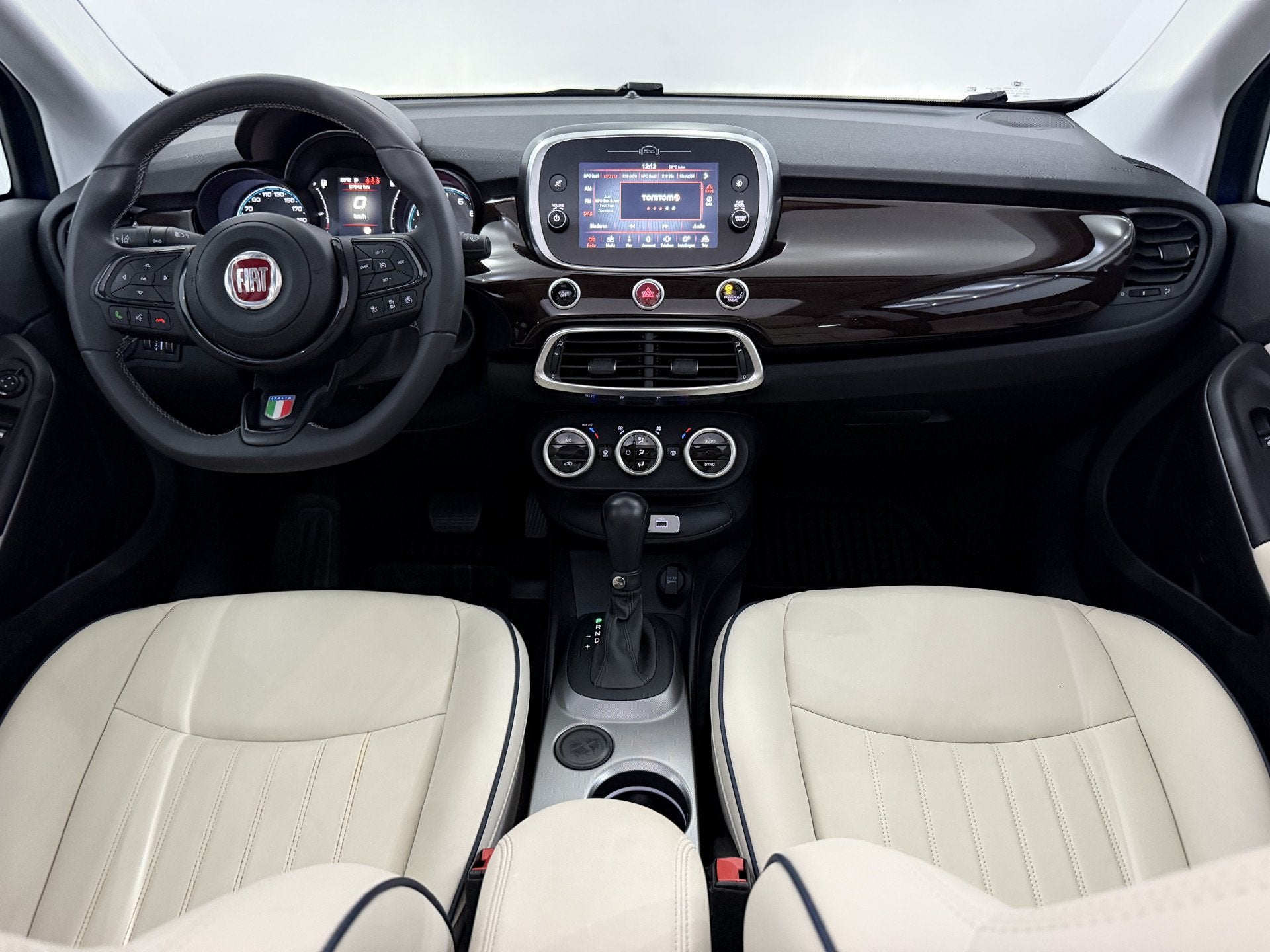 Fiat 500X 1.5 Hybrid Yacht Club Capri Cabrio Leder, Camera,, 1380 kg, Gebruikt, Euro 6, 4 cilinders