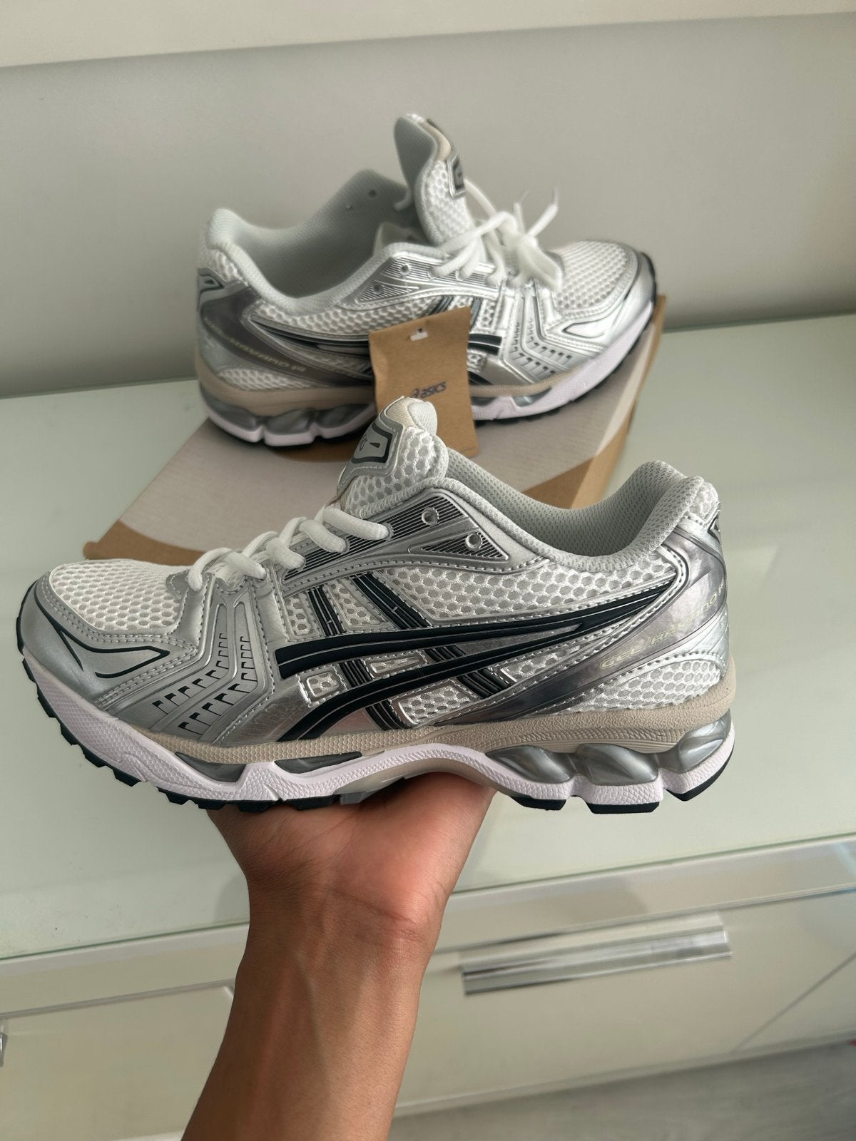 ASICS GEL-KAYANO 14 Sneakers - Nieuw in doos, Ophalen of Verzenden, Nieuw, Wit, Sneakers of Gympen