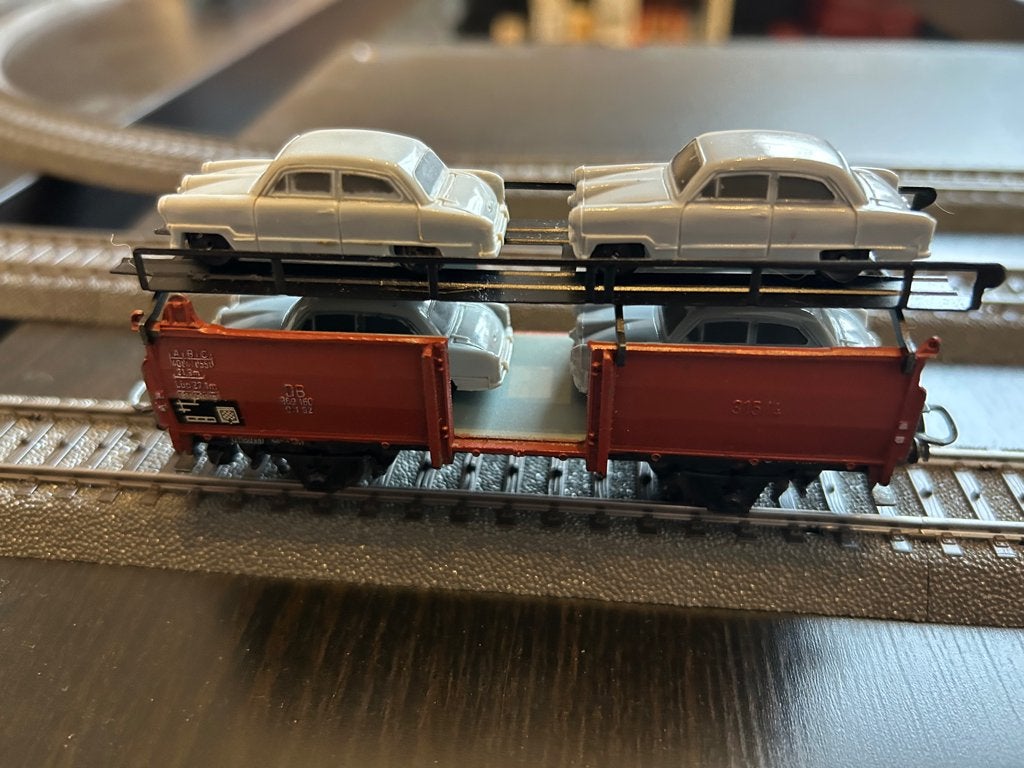 Märklin autotransportwagon met 4 auto's, Hobby en Vrije tijd, Wisselstroom, Gebruikt, Wagon, Ophalen of Verzenden