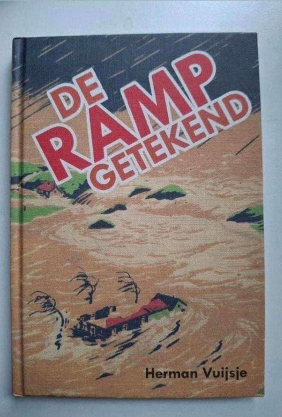 De Ramp Getekend - Herman Vuijsje, Boeken, Ophalen of Verzenden, 20e eeuw of later, Gelezen, Herman Vuijsje
