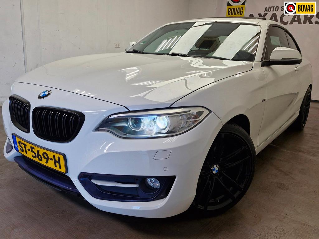BMW 2-serie Coupé 220i M Sport GARANTIE ! LUXE UITVOERING !, Automaat, Achterwielaandrijving, Gebruikt, 4 cilinders