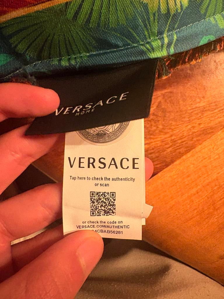Versace Home Medusa Kussen Tropische Print, Huis en Inrichting, Woonaccessoires | Kussens, Versace, Vierkant, Ophalen of Verzenden