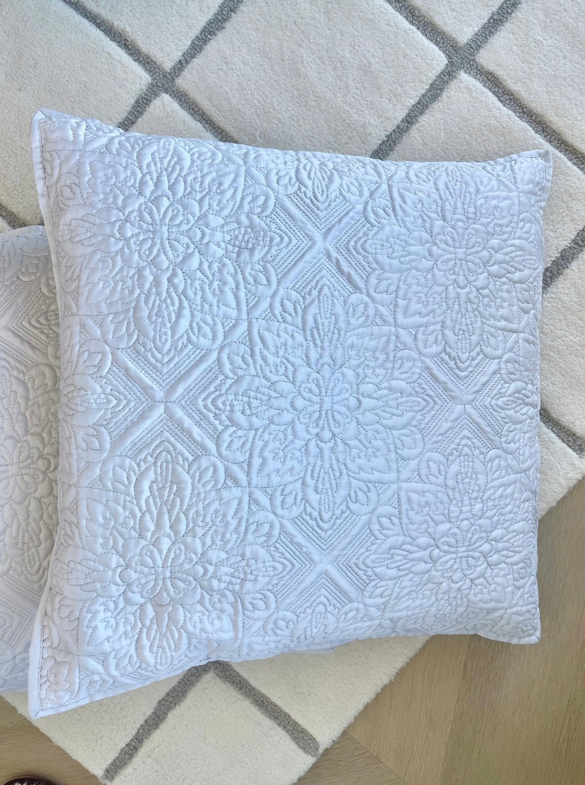 2 x zara home kussens nieuw 45x45, Huis en Inrichting, Ophalen of Verzenden, Nieuw, Vierkant