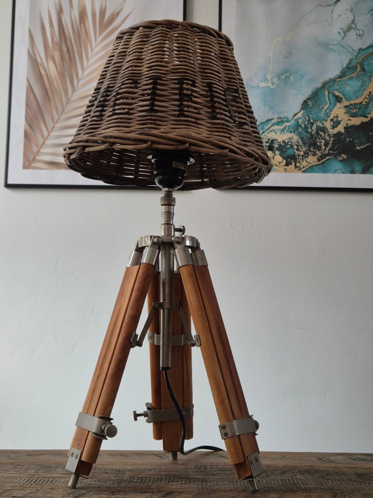 Riviera Maison Tafellamp Tripod met Rotan Kap, Hout, Meerkleurig, Overige stijlen, Ophalen of Verzenden