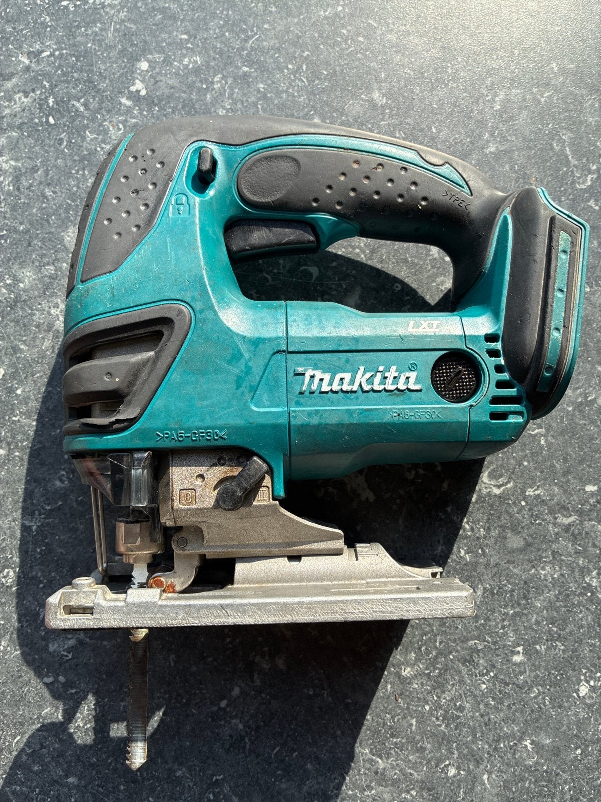 Makita DJV180 Accu Decoupeerzaag 18V, Doe-het-zelf en Verbouw, Gereedschap | Zaagmachines, Ophalen, Gebruikt, Minder dan 600 watt