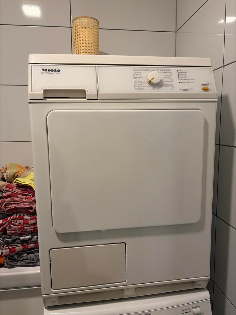 Miele Novotronic T233C Condensdroger - Goede Staat, Ophalen, 6 tot 8 kg, Zo goed als nieuw, Voorlader