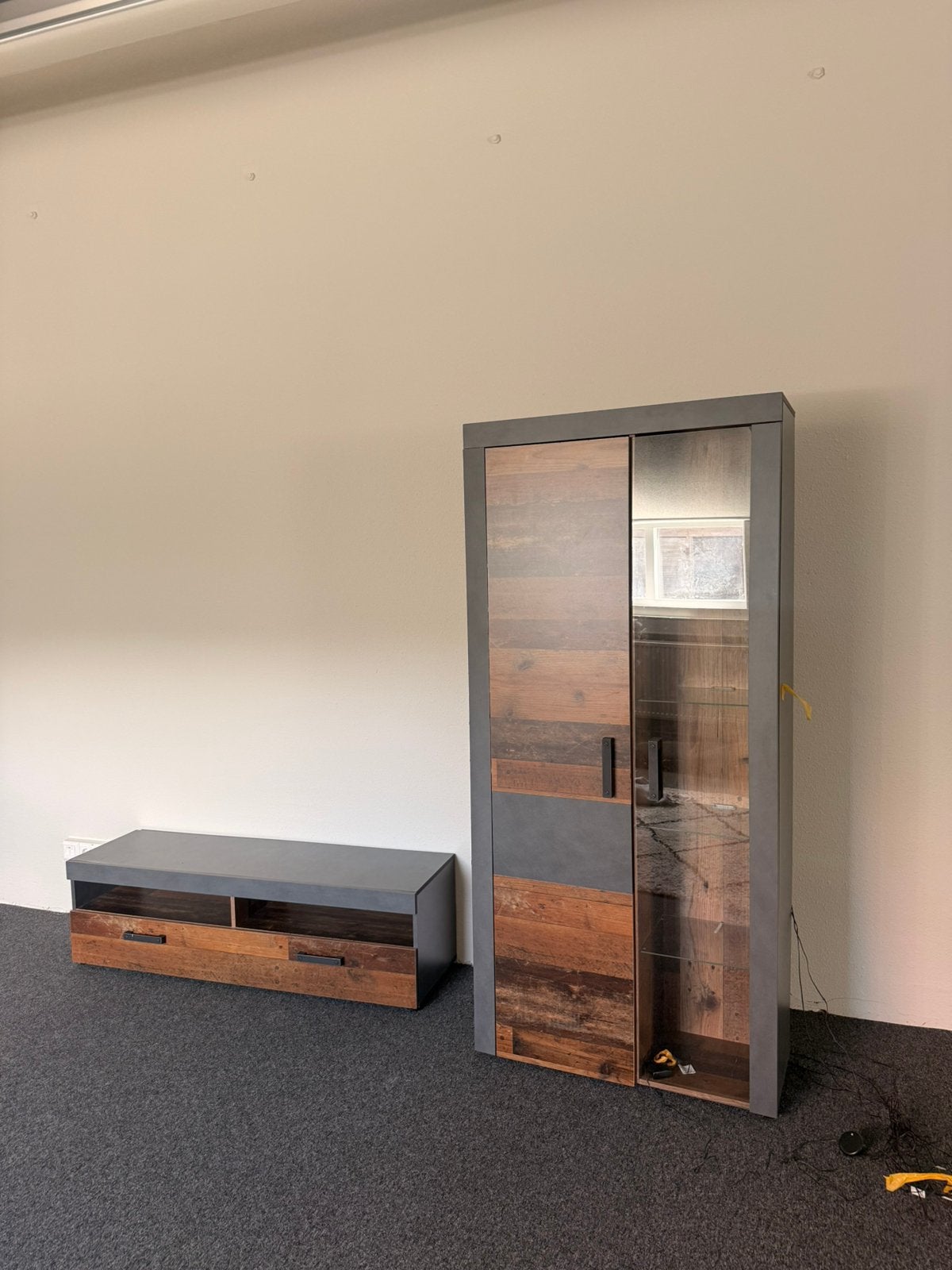Zitmeubel, tafel, kast en tv-meubel te koop (ook los), Ophalen