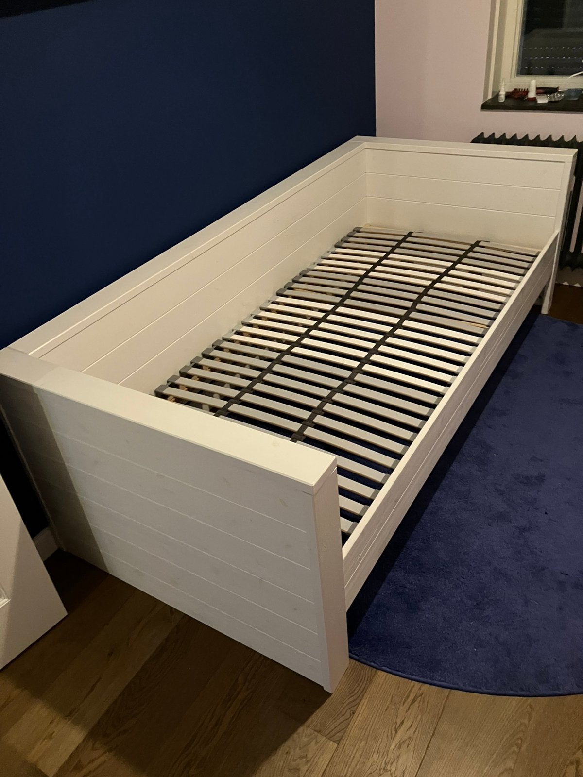 Wood Nikki bed, Ophalen, 90 cm, Eenpersoons, Wit