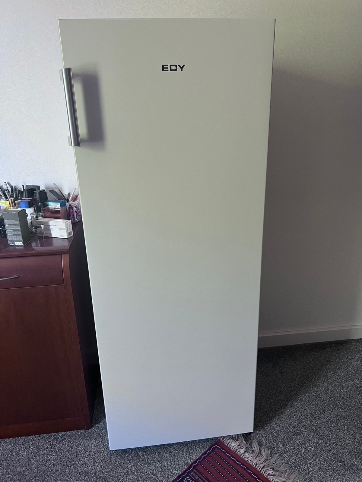 Vriezer EDY , wit, Hoogte circa 140 cm, twee jaar gebruikt, Ophalen, Zo goed als nieuw, Minder dan 60 cm