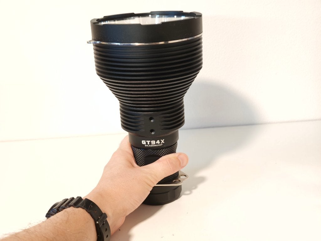 Lumintop GT94X monster zaklamp 4*SBT90.2 met 23.000 lumen, Verzenden, Zo goed als nieuw, Batterij