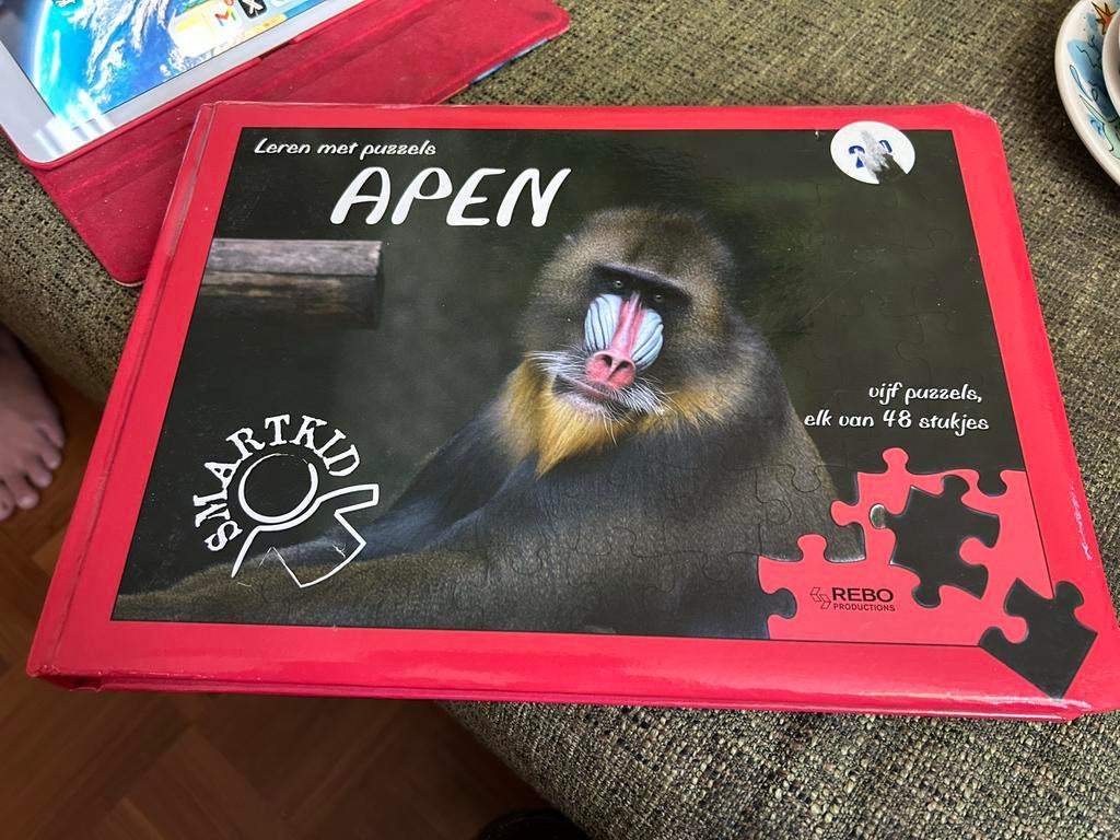 Boek over Apen met puzzels - Nieuwstaat, Ophalen of Verzenden, Nieuw, Overige diersoorten